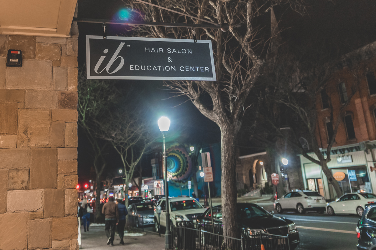 A night at the Salon